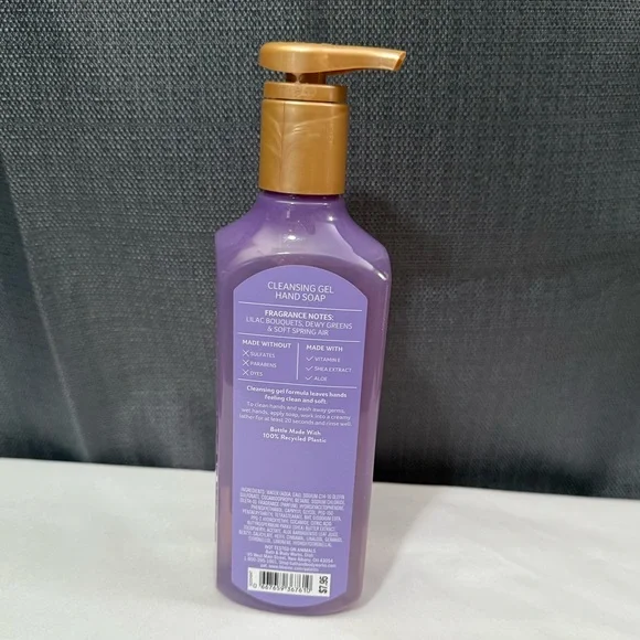 NWT Bath & Body Works Fresh Cut Lilacs Cleansing Gel Hand Soap - Picture 2 of 2